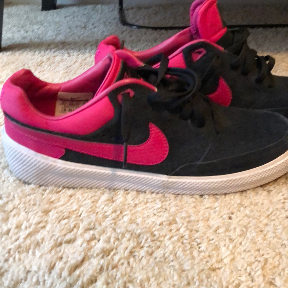 Nike men’s shoe